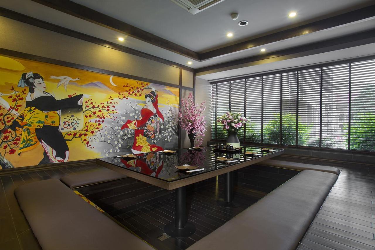 Oasis Hanoi Hotel Exterior photo